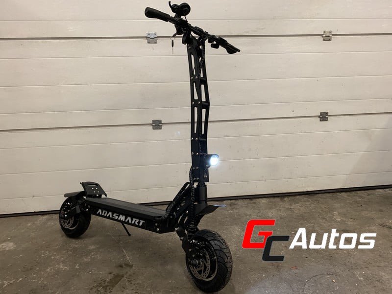 Trottinette V10 PLUS 80 km/h - 2400w - 2 moteurs - noir
