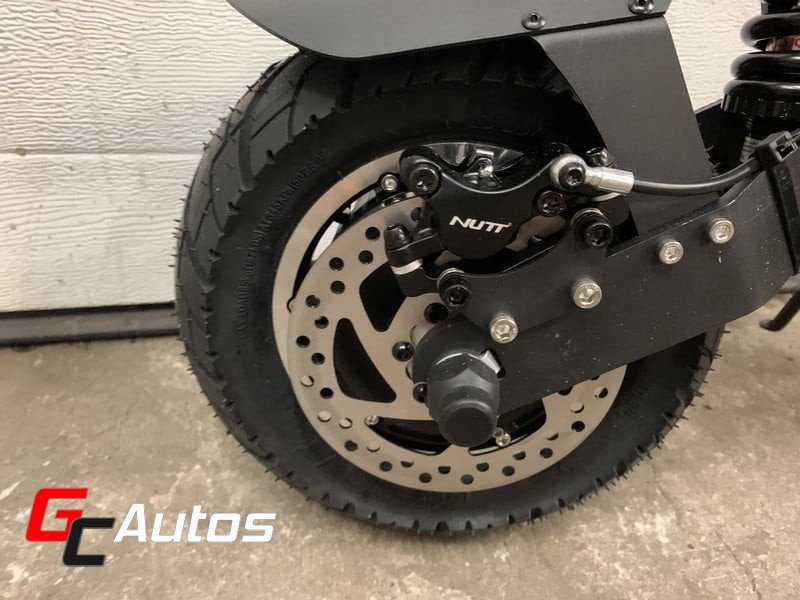 Trottinette V10 PLUS 80 km/h - 2400w - 2 moteurs - noir