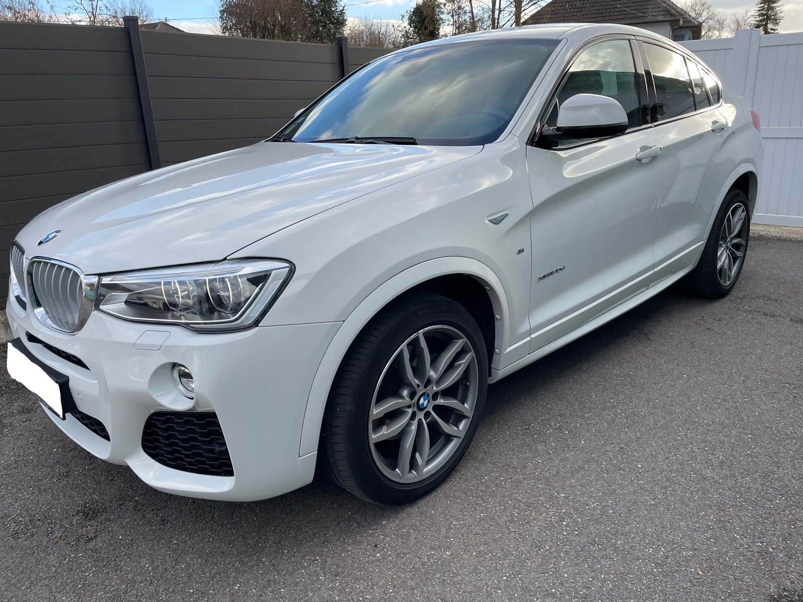 BMW X4 (F26) XDRIVE 30D 258 cv BVA8 PACK M 1ER MAIN