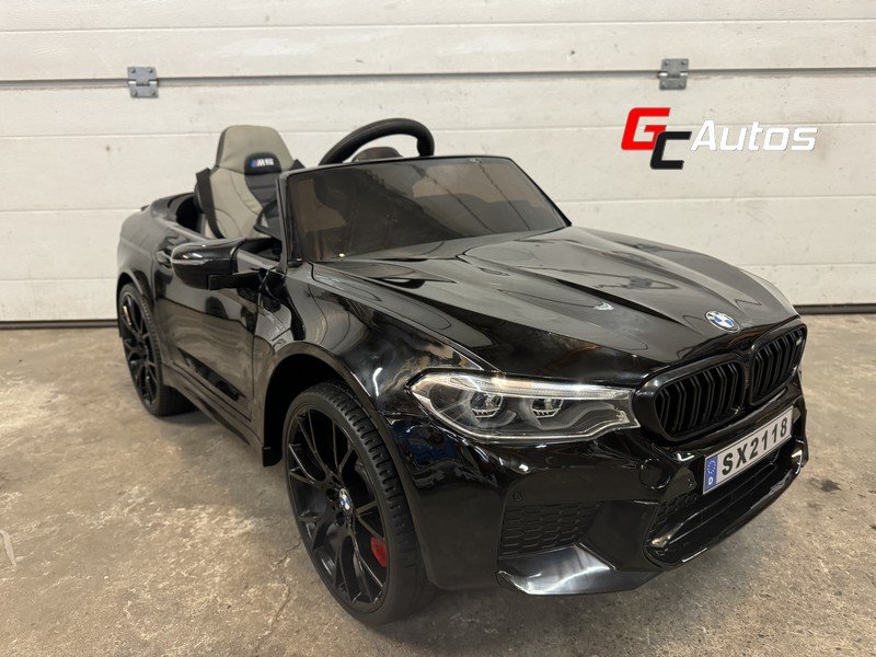 Voiture électrique BMW M5 24V MP4 (10 mois/5 ans) - noir